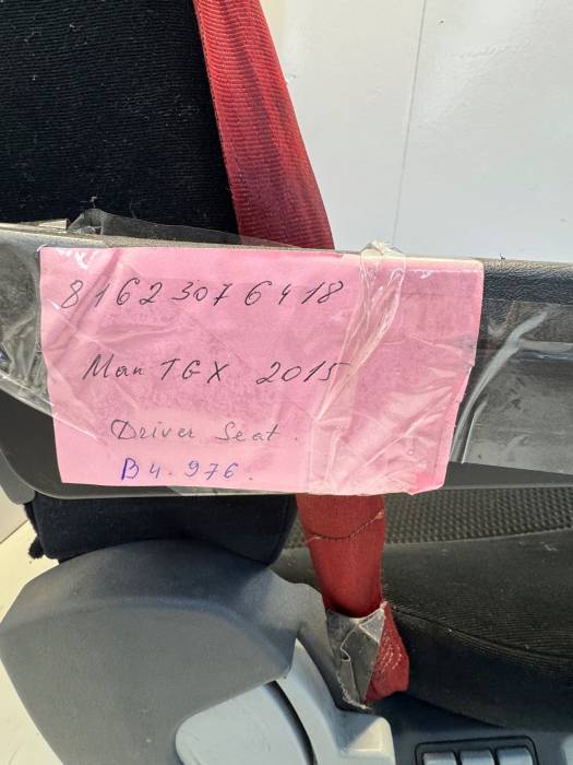 MAN TGS/TGX Driver Air Suspension Seat 81623076418 81623076506 RH 81.62307-6418 view 6
