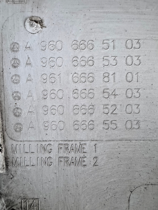 Mercedes Actros MP4/MP5 Upper Twin Step Panel RH A9606665103 A9606665303 Used view 7