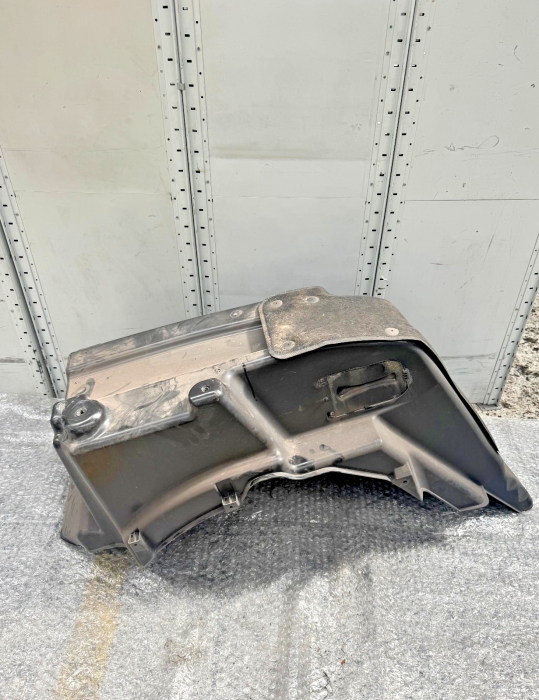 MAN TGX TG3 Front LH INNER WHEEL ARCH 81612300335 81.61230-0335 Euro 6 Used view 3