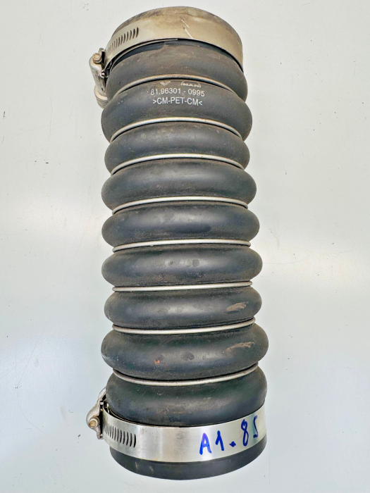 MAN TGS TGX Air Intake Hose 81963010995 81.96301-0995 Used OEM view 5