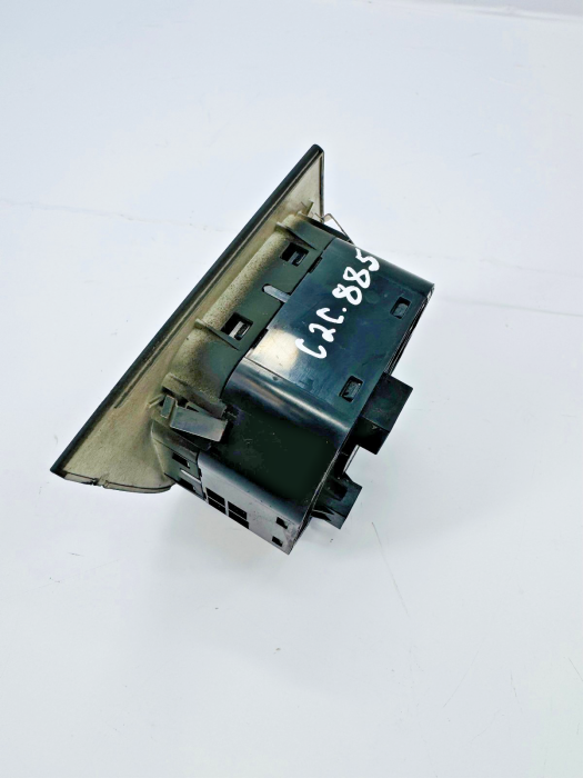 Volvo FH4/FM4 Headlamp Switch Panel 22154313 143088 LHD Cab Euro 6 Used view 5