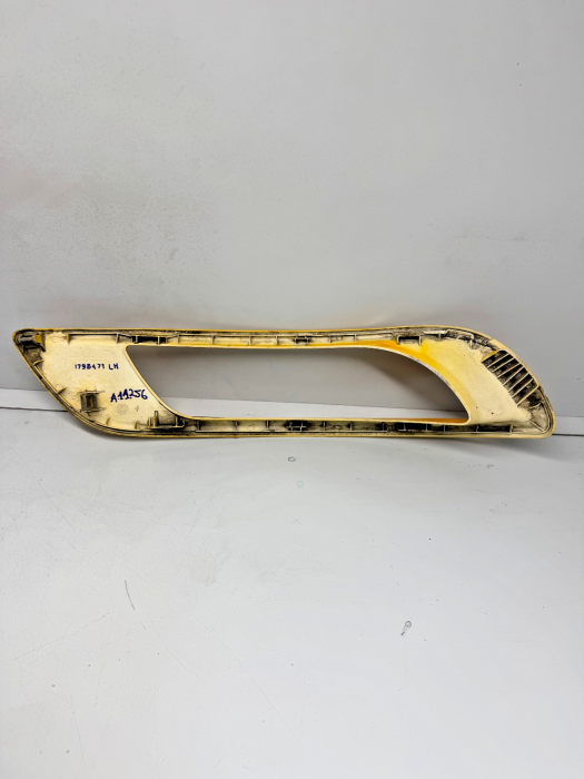 DAF XF106 Fog Lamp Frame Headlight LH 1798471 1880378 3077525 Euro 6 Used view 3