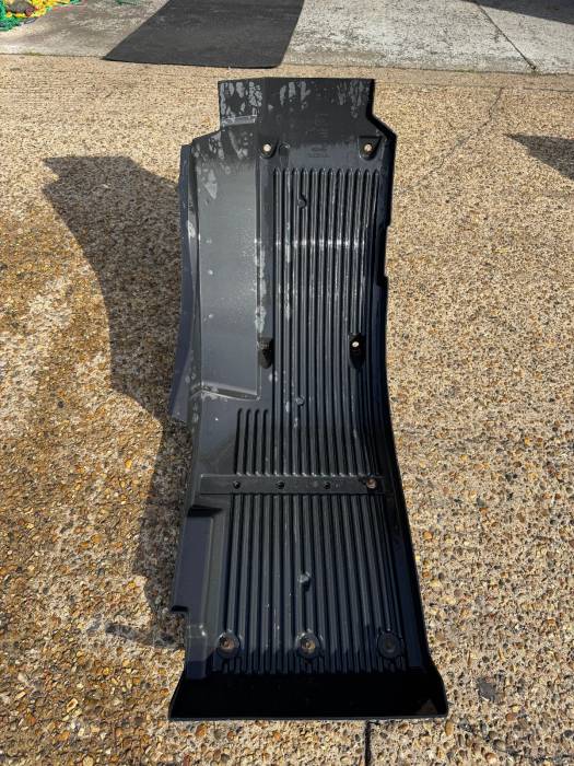 Volvo FH4/FH5 Front Wheel Arch Liner RH 82141524 82110404 352.002552 Euro 6 Used view 4