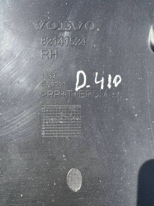 Volvo FH4/FH5 Front Wheel Arch Liner RH 82141524 82110404 352.002552 Euro 6 Used view 6