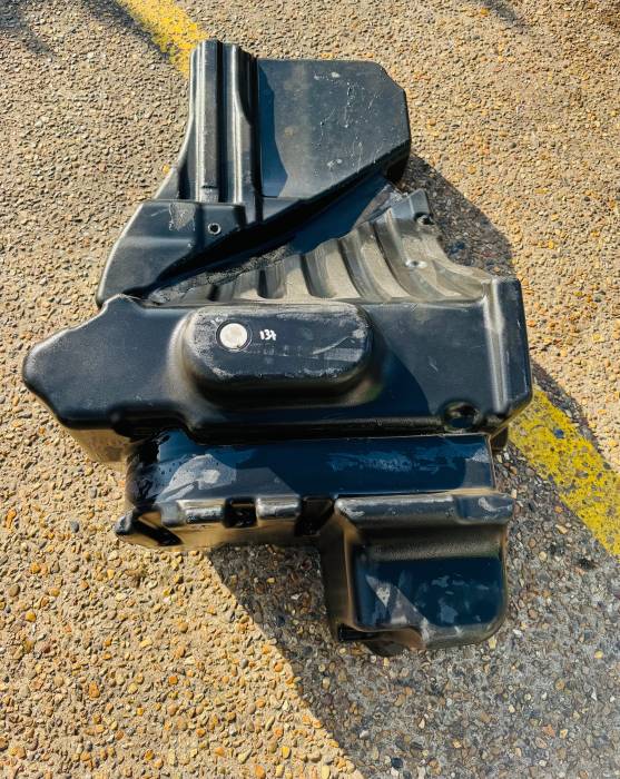 DAF XF106 AdBlue Tank 1981181 1981182 2022767 2033354 1946315 90L Euro 6 Used view 3