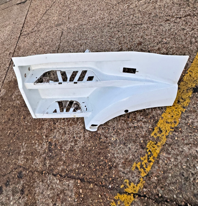 Mercedes Actros MP4/MP5 LH Upper Twin Step Panel A9606664603 A9606664503 Used view 4