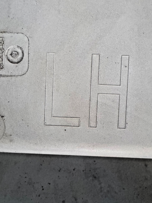 Mercedes Actros MP4/MP5 LH Upper Twin Step Panel A9606664603 A9606664503 Used view 6