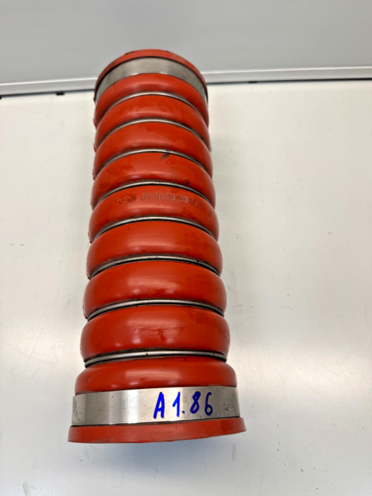 MAN TGA TGS TGX Charge Air Hose 81963010900 81.96301‑0900 Used OEM view 5