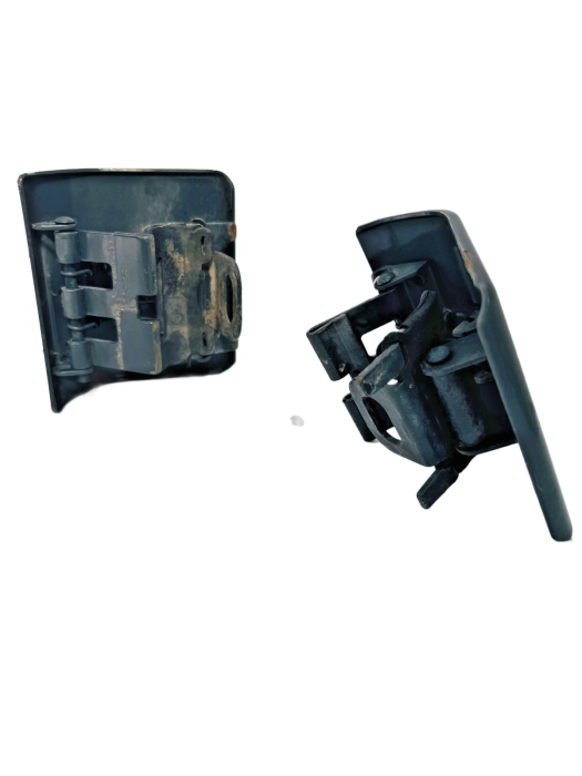 Scania Exterior Bumper Cover Flap 1890747 Pair Black Latch Spring OEM Used view 7
