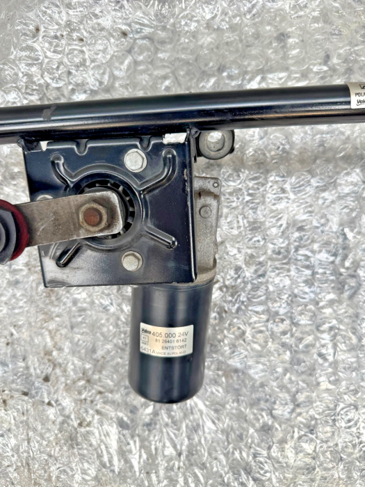 MAN TGX/TGS Windscreen Wiper Linkage & Motor 8126400638 81.26400-6380 24V Valeo view 3