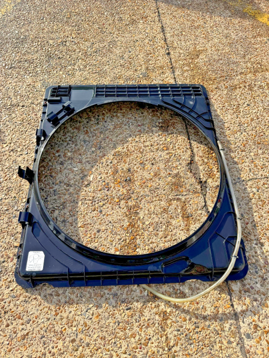 Volvo FH4/FM4 Radiator Fan Shroud (Belt Decal 20804602) 22005906 20502964 Used view 5