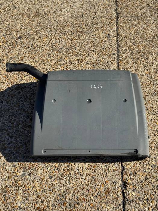 Man TGA/TGS/TGX Rear Axle Mudguard Front 690mm 254069608 81664106599 Used view 4