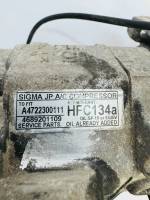 Mercedes-Benz Actros MP4 A/C Compressor A4722300111 A4722300311 24V R134a Used view 3