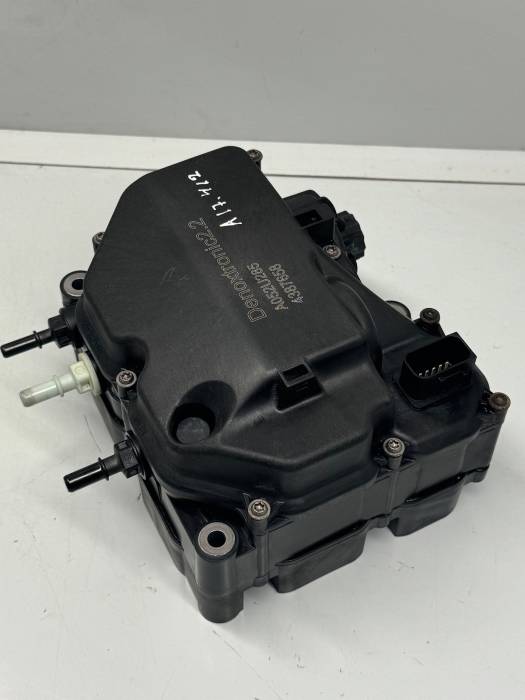 DAF XF106/CF Bosch Denoxtronic 2.2 AdBlue Pump 4387658 0444042136 24V Euro 6 view 4