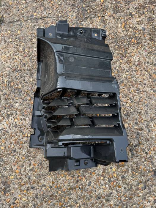 Mercedes Actros MP4 Engine Noise Cover Left Front Wheel Arch A9615204023 view 6