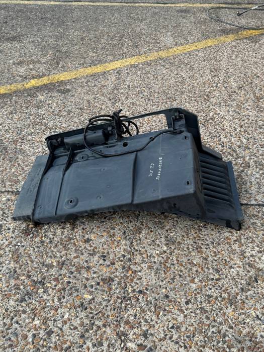 Man TGX/TG3 Front Axle Rear Mudguard 81612100905 81612110311 LH Euro 6 Used view 5