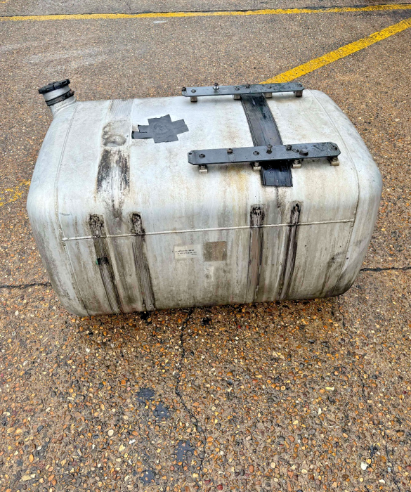 Mercedes Actros MP4 Fuel Tank 490L A9604704603 With Steps Euro 6 Used view 4