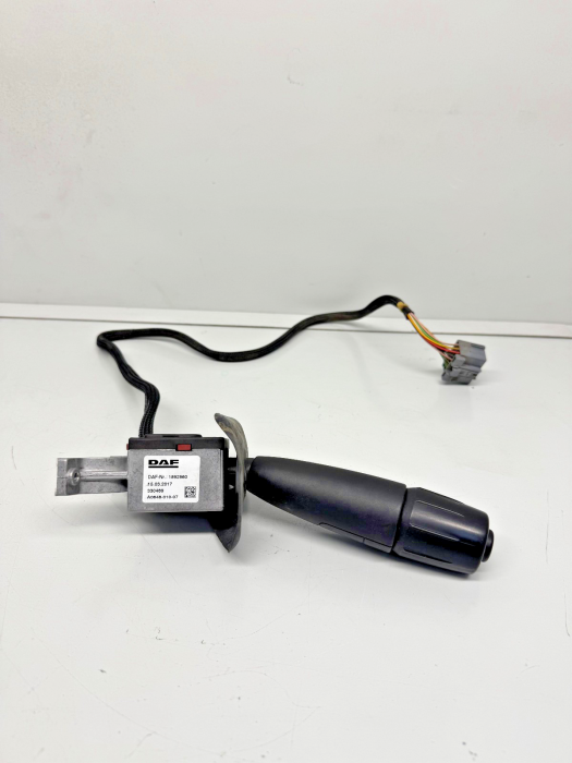 DAF CF/XF Steering Column Switch 1892960 1789660 Indicator/Wiper Euro 6 Used view 3