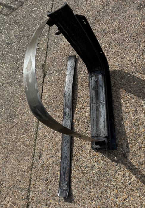 MAN TGX/TGS 2015 Fuel Tank Bracket-Strap Set 81418010307 81974606085 Rear Euro 6 view 6