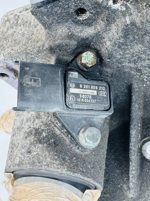 MAN TGX Engine Oil Cooler Housing 51095403060 51.09540-3060 51095007148 Used view 4