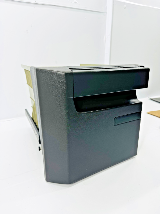 Volvo FH4/FM4 Glove Box Storage Drawer 82174063 82175205 82175204 Euro 6 Used view 3