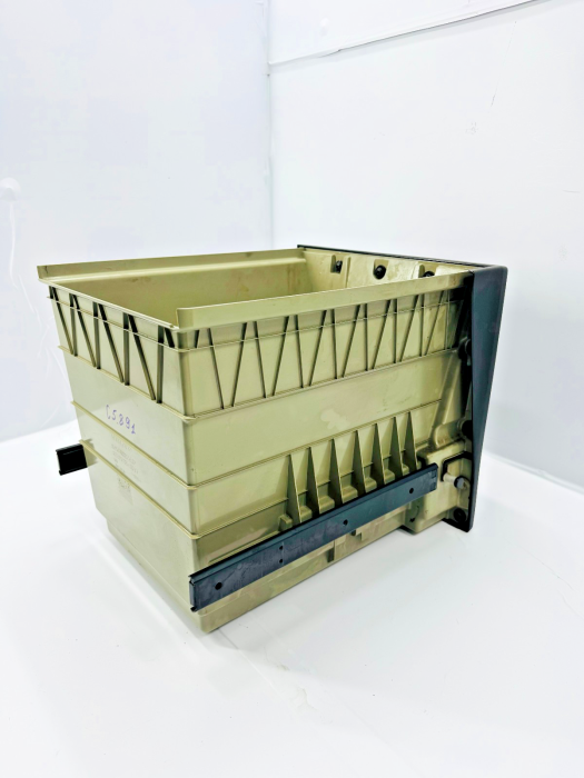 Volvo FH4/FM4 Glove Box Storage Drawer 82174063 82175205 82175204 Euro 6 Used view 6