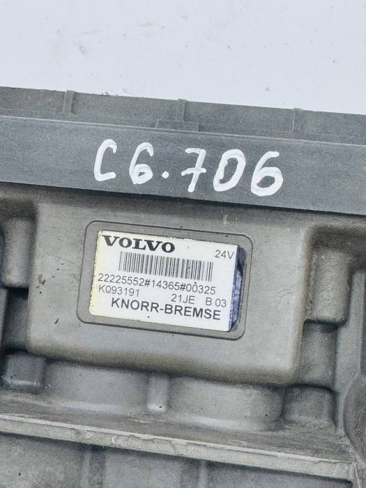 Volvo FH4/FM4 EBS Modulator Valve Knorr-Bremse 21114975 22225552 K029247 24V view 2