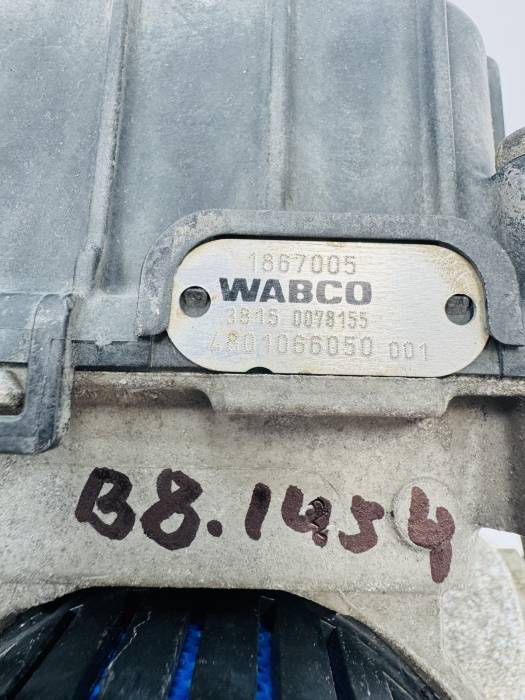 WABCO DAF LF CF XF Front Axle Modulator 1867005 4801066050 1818831 Euro 6 Used view 2