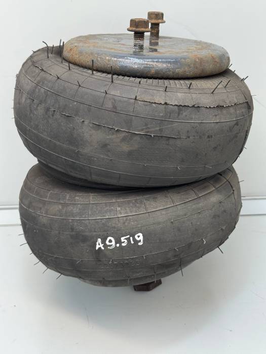 Volvo FH/FM Lift Axle Air Spring 22573233 20541504 7420541504 Tag/Pusher Used view 4