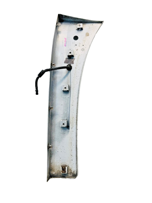 Mercedes Actros MP4 LH Mudguard Trim A9608816803 A9608817203 Euro 6 Used view 3