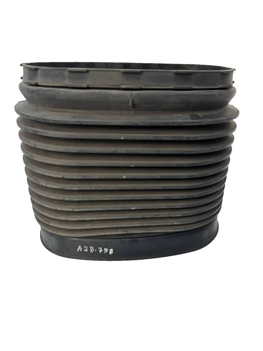 Mercedes Actros/Axor Air Intake Hose Air Filter A9425280091 4027816380948 Used Other Air Intake & Fuel Delivery Other Air Intake & Fuel Delivery