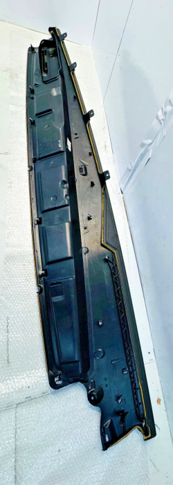 Volvo FH4/FM4 Dashboard Top Cover Panel 82247007 82247000 RHD 2013-2020 Euro 6 view 4