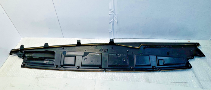 Volvo FH4/FM4 Dashboard Top Cover Panel 82247007 82247000 RHD 2013-2020 Euro 6 view 5