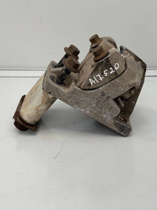 Volvo FH/FM Rear Mudguard Bracket 21213203 21213202 7421213203 7421213202 Used view 2