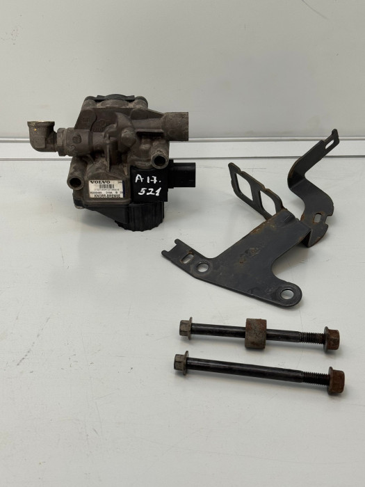 Volvo FH4/FM4 ABS Modulator Valve 21327360 7421327358 K038400 24V Front Used