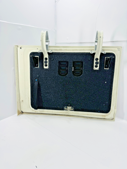 Volvo FH4 Toolbox Door LH 82097100 1096806 1884372 International 500 Euro 6 view 4