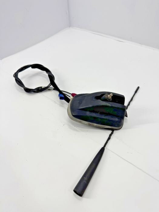 Volvo FH4 Roof GPS GSM Radio Antenna 22043205 21998239 22358317 24V Euro 6 view 5