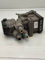 Volvo FH4/FM4 EBS Modulator Valve 21114974 K029246 22225550 Front Axle 24V Used view 7