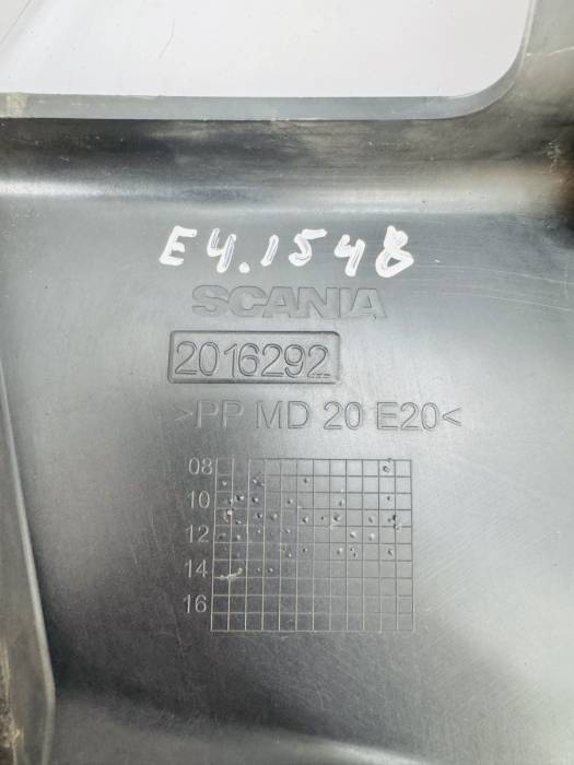 Scania P/G/R Series Rear Battery Box Cover 2016292 2183304 Centre OEM Used view 3