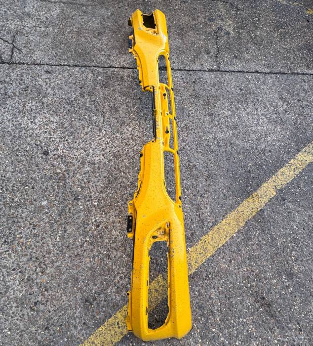 DAF CF Euro 6 Front Bumper 1876631 1826510 2032701 2032702 1826510 Euro 6 Used view 6